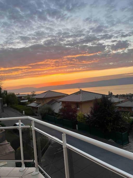 Magnifique Appart Renove Evian Duplex Vue Lac 8 Pers Εξωτερικό φωτογραφία